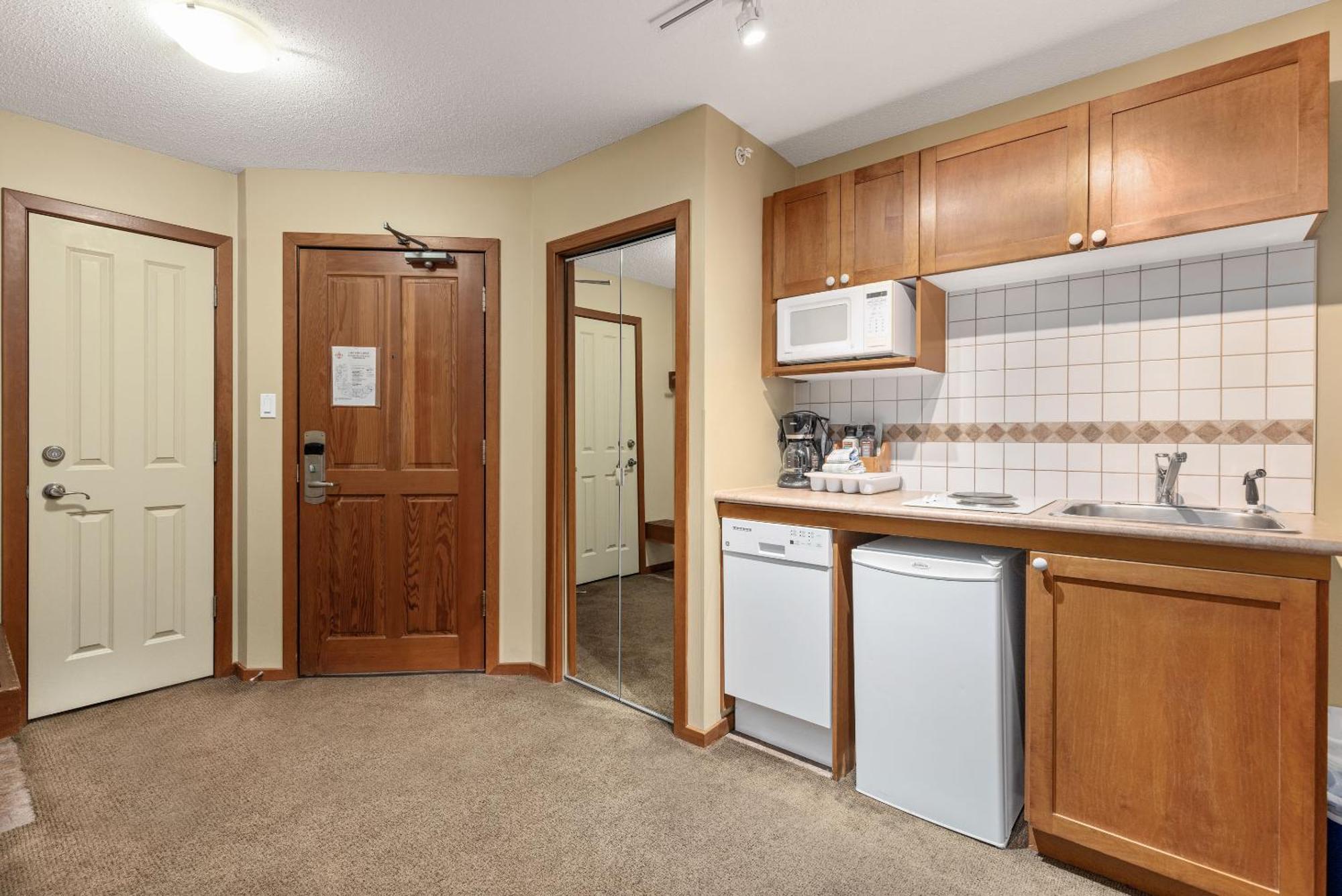 Cascade Lodge Suite Wifi 2 Hot Tubs Pool Gym Sauna Ski & Bike Storage Room Whistler Exterior foto